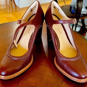 Clarks Women’s buckle Heel